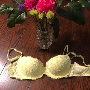 PINK Date night push up bra